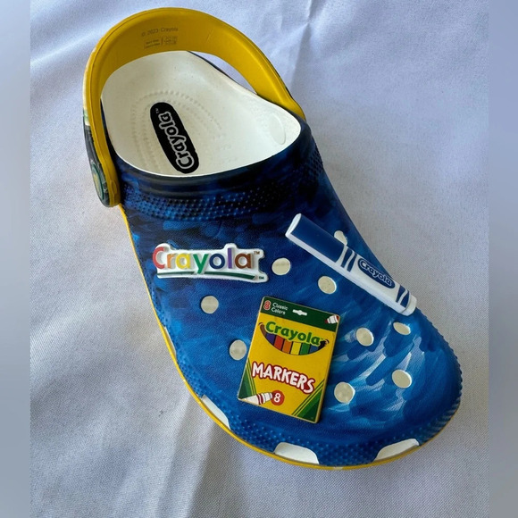 Crayola Classic Clog Crocs Kids Size 4 New in Box Limited Addition - Picture 7 of 11